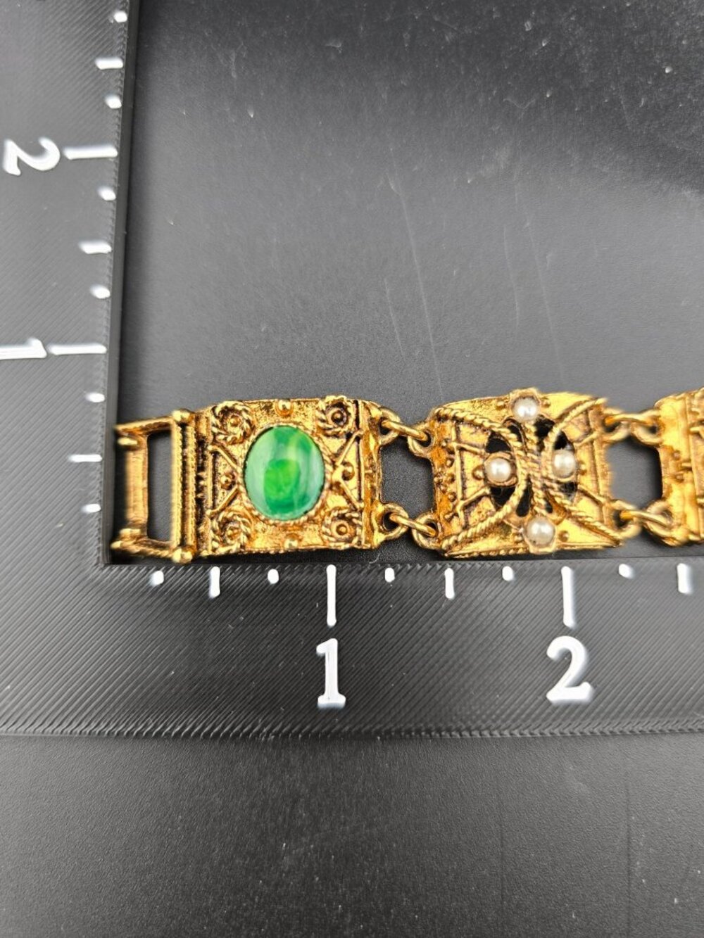 Vintage LJM Laurentian Link Etruscan Bracelet Gold Tone Green Cabochons 6.25" - Picture 8 of 8